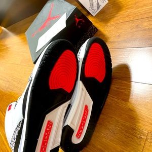 Air Jordan 3 Retro White Cement Infrared